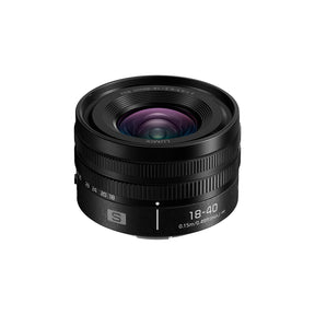 Panasonic Lumix S 18-40mm f/4.5-6.3 lens