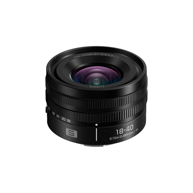 Panasonic Lumix S 18-40mm f/4.5-6.3 lens