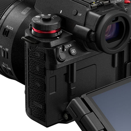 Panasonic Lumix S1R Mark II Body w/ S 24-105mm f/4 O.I.S Lens Compact System Camera - additional product view
