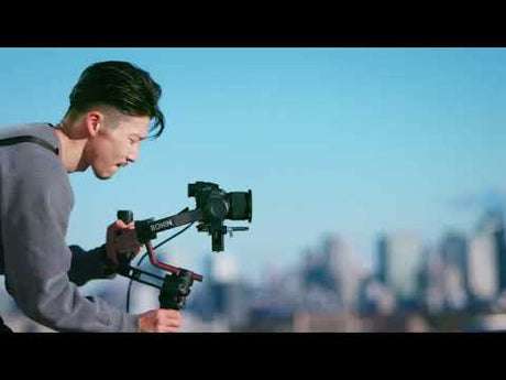 Panasonic Lumix S1R Mark II Body w/ S 24-105mm f/4 O.I.S Lens Compact System Camera - additional product view