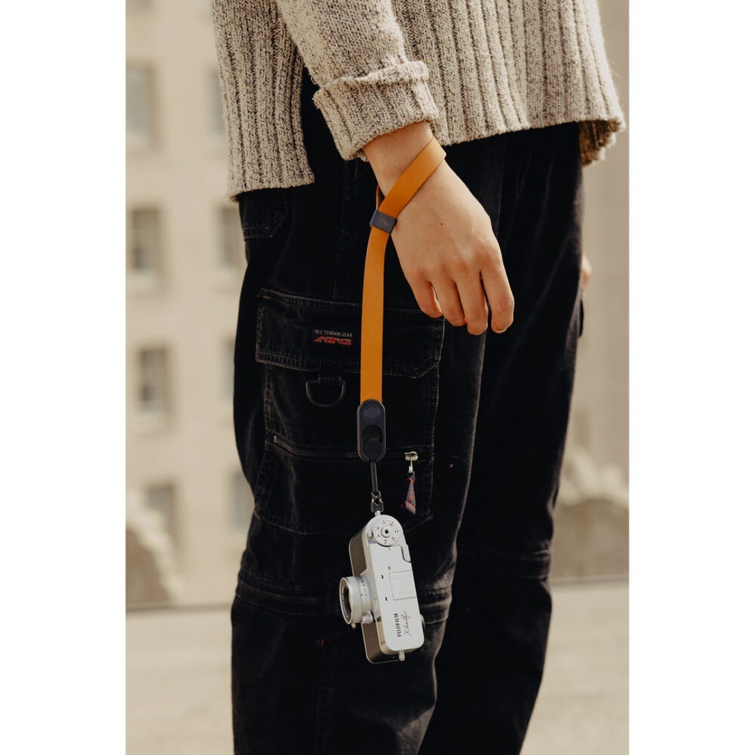 Peak Design Cuff Leather Camera Strap Camera Strap Wrist - Amber - additional product view