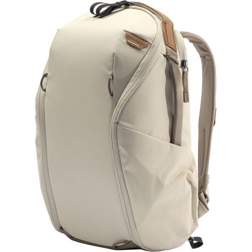Peak Design Everyday Backpack 15L Zip v2, in bone.