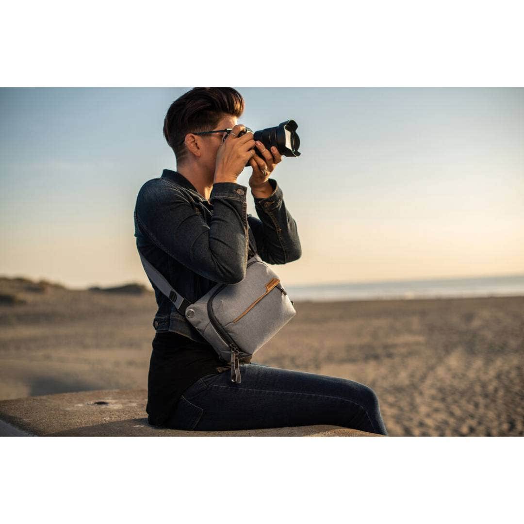 Peak Design Everyday Sling 3L v2 - Ash - additional product view