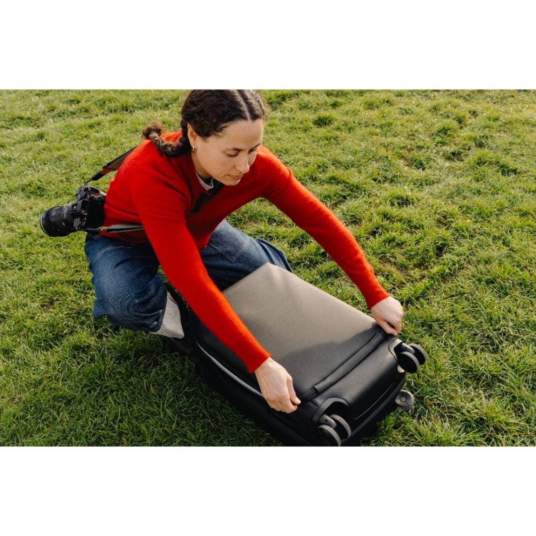Peak Design Roller Pro Carry-On Black - additional product view