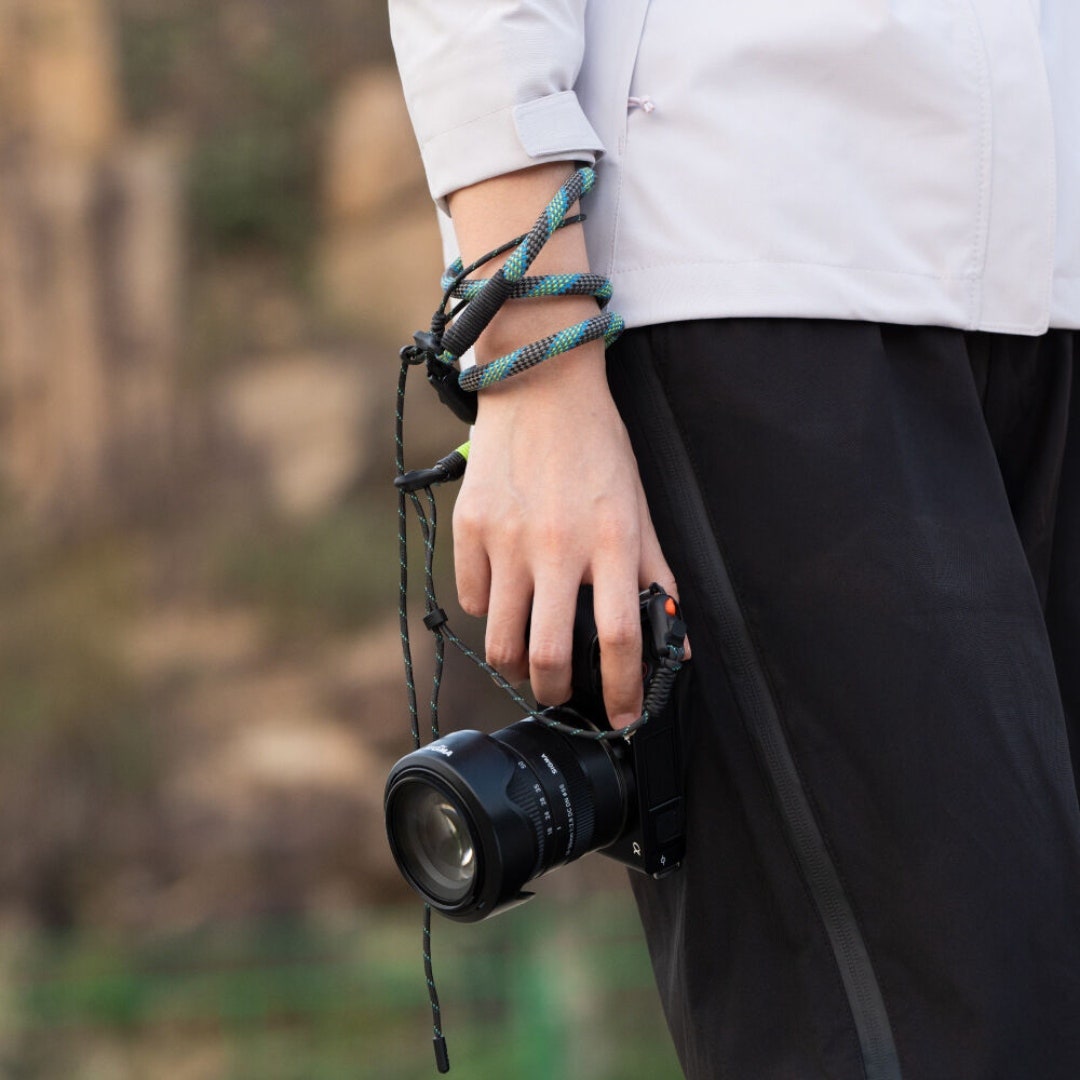 PGYTECH Camera Strap Slim (Outdoor-Aurora Blue) - additional product view