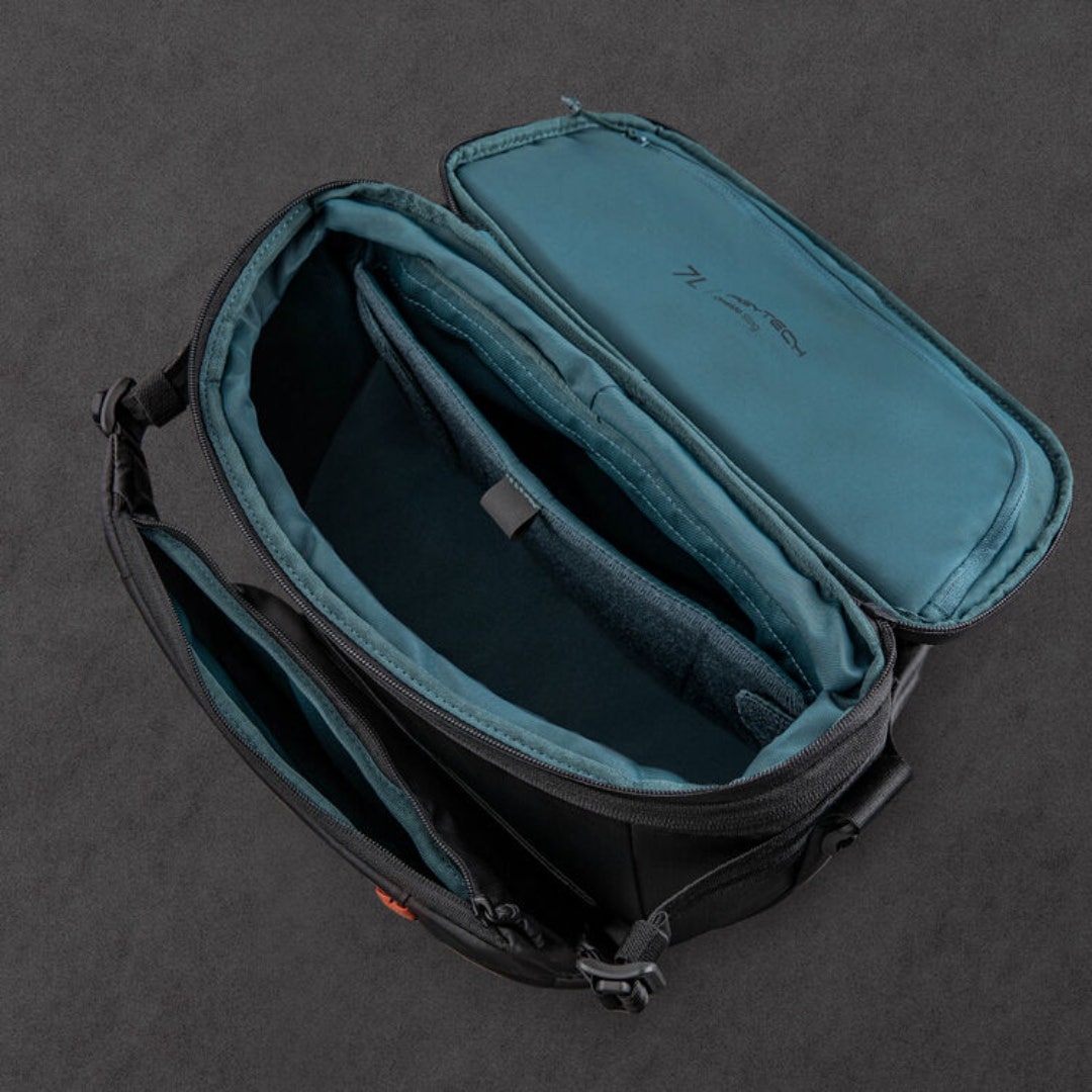 PGYTECH OneMo Sling 11L (Space Black) - additional product view