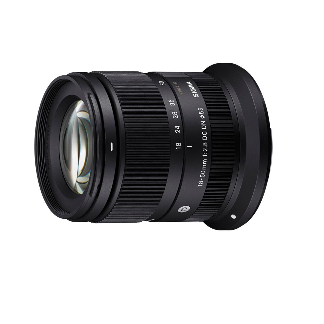 Sigma 18-50mm f/2.8 DC DN Contemporary lens for Canon RF mount