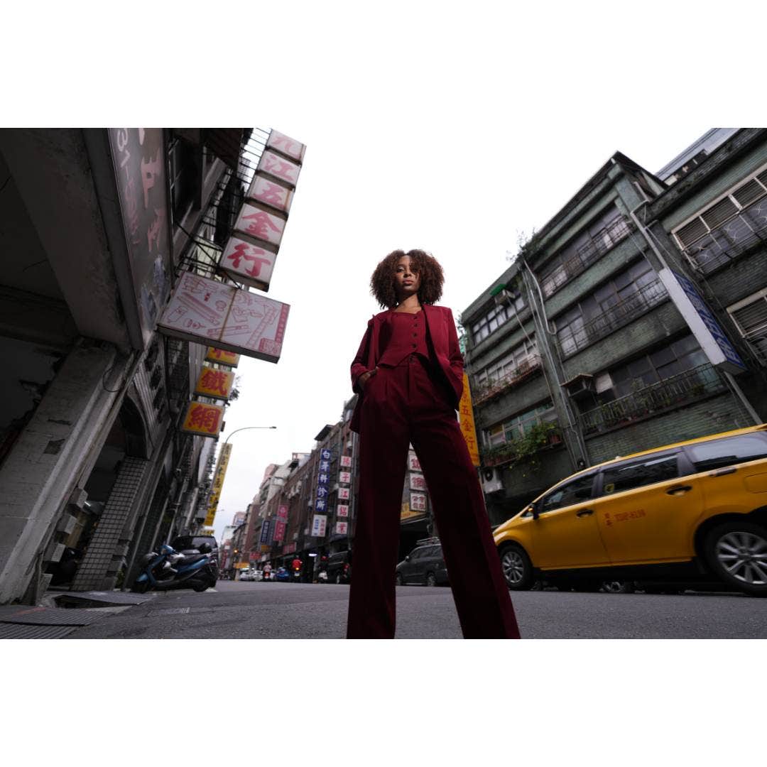 Sony FE 16mm F1.8 G Lens - additional product view