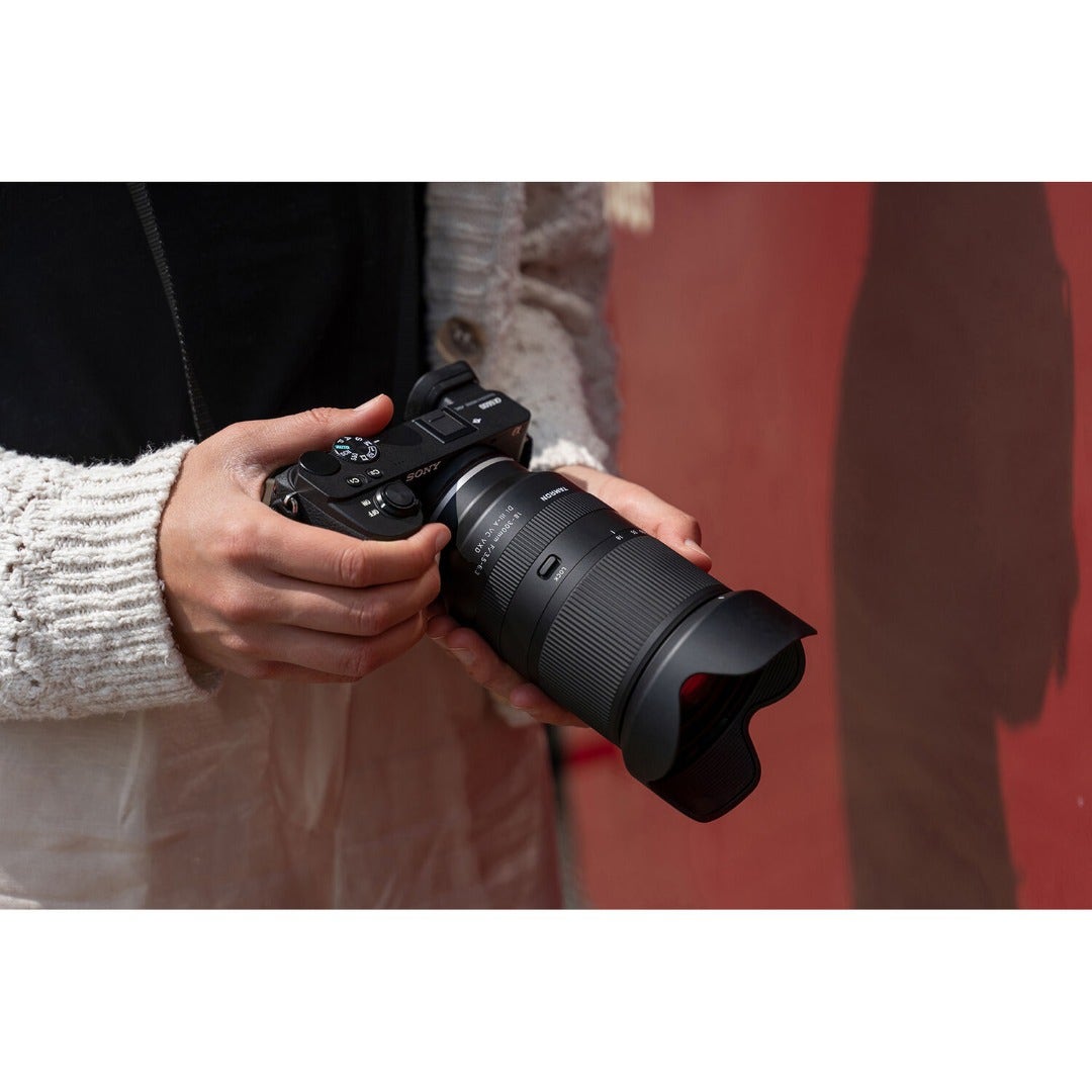 Tamron AF 18-300mm f/3.5-6.3 Di III-A VC VXD Lens - Fuji X Mount Bonus 64GB SD Card & Bag - additional product view