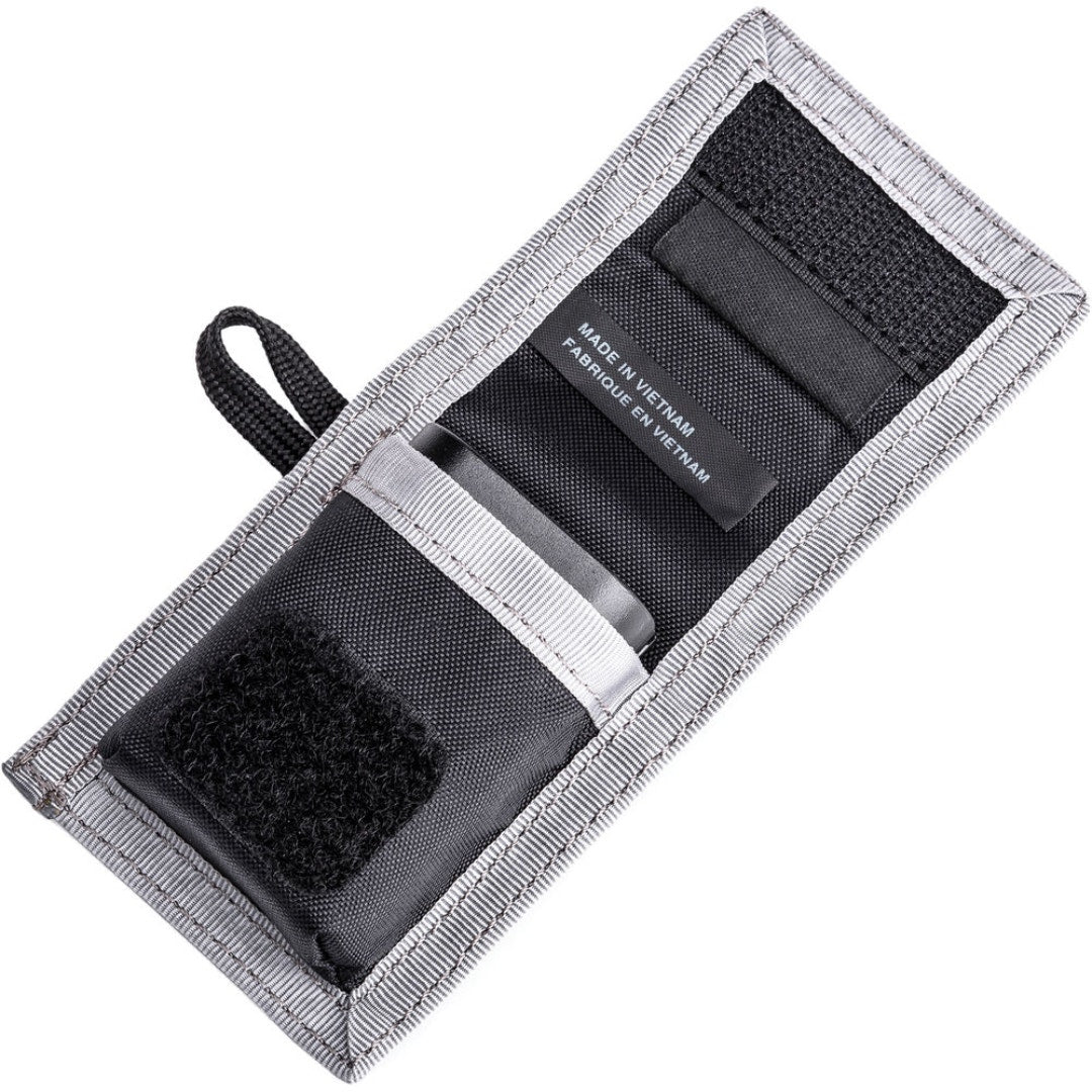 Think Tank CF/SD + Battery Wallet - additional product view