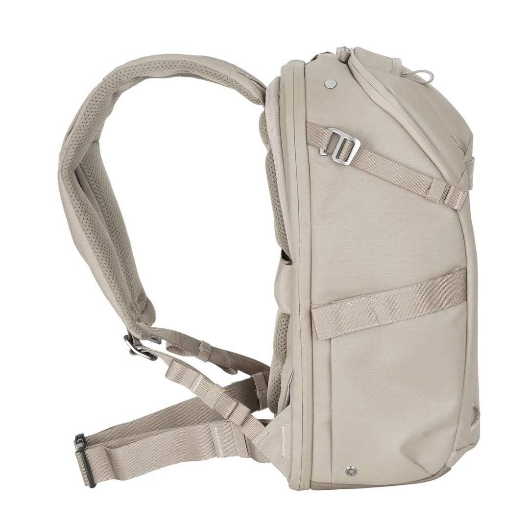 Vanguard VEO Metro B20L Cream - additional product view