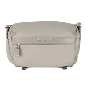 Vanguard VEO Metro S4L Shoulder Bag in cream