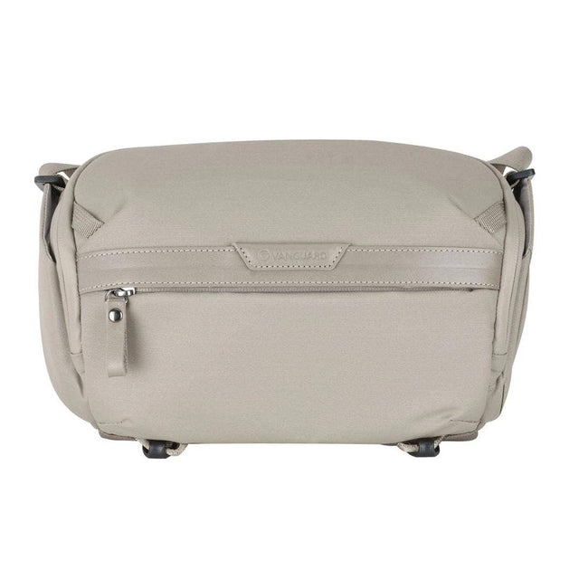 Vanguard VEO Metro S4L Shoulder Bag in cream