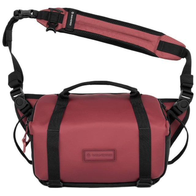 Wandrd Rogue Sling 6L V2, Rhone Burgundy